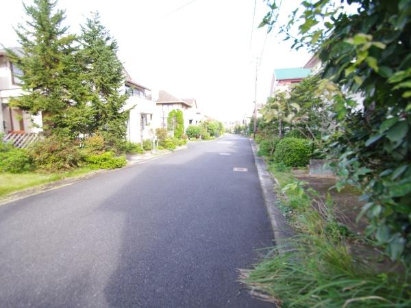 大網白里市　季美の森南　２丁目の前面道路含む現地写真画像