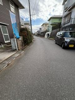 八街市泉台２丁目の前面道路含む現地写真画像