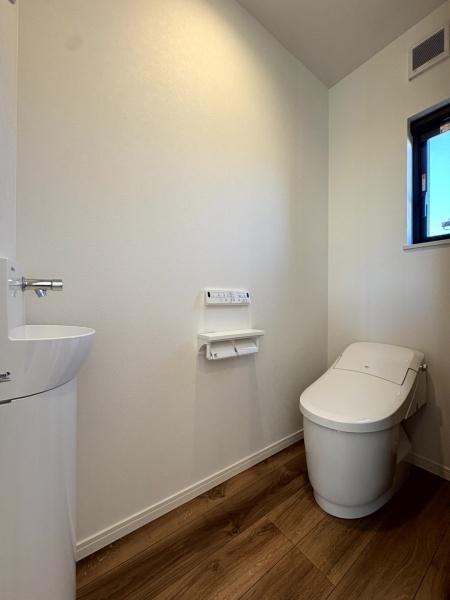 長生郡一宮町東浪見・全６区画・Ｃのトイレ画像