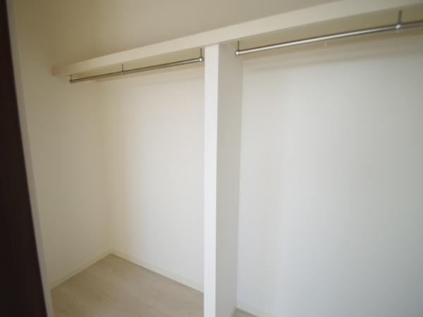 クレステージ八街　八街に　全３２区画・３１号棟の収納画像