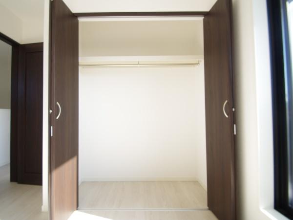 クレステージ八街　八街に　全３２区画・３１号棟の収納画像