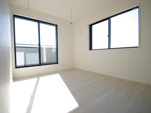 クレステージ八街　八街に　全３２区画・３１号棟の洋室画像