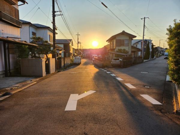 酒々井町　東酒々井４丁目の前面道路含む現地写真画像