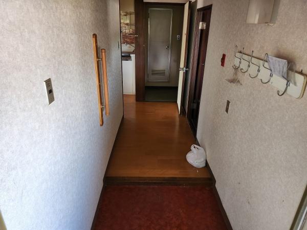 ハッコー佐倉マンションの玄関画像