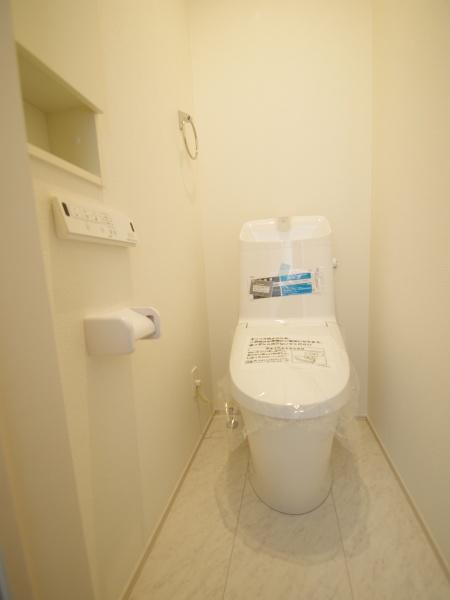 グラファーレ　成田市　中台９期　全２棟　２号棟のトイレ画像