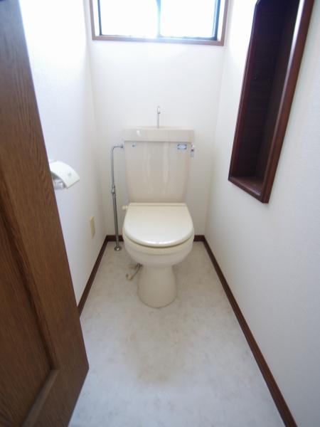 大網白里市　南飯塚のトイレ画像