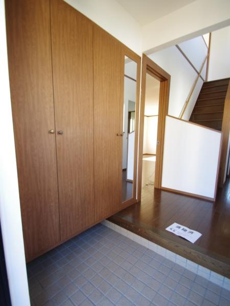 東金市　季美の森東１丁目の玄関画像