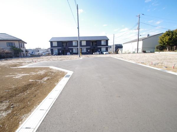 クレステージ八街　全３２区画・11号の分譲済街並み写真画像