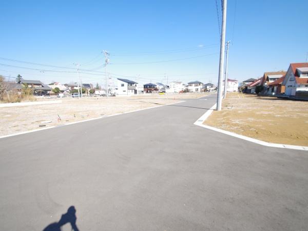 クレステージ八街　全３２区画・12号の分譲済街並み写真画像