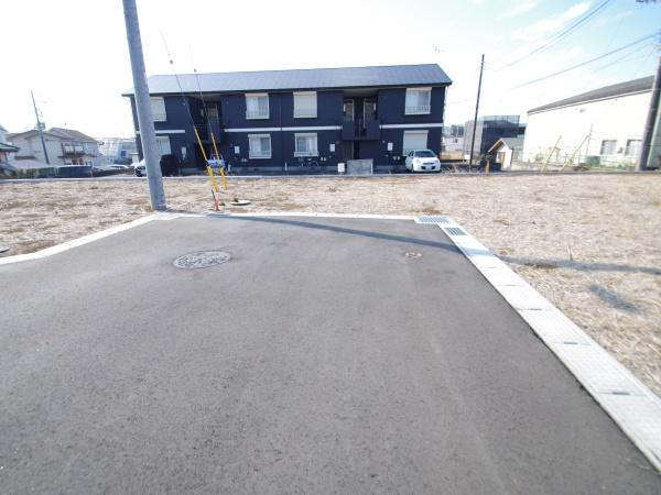 クレステージ八街　全３２区画・14号の前面道路含む現地写真画像