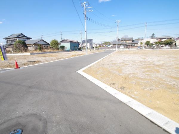 クレステージ八街　全３２区画・25号の分譲済街並み写真画像