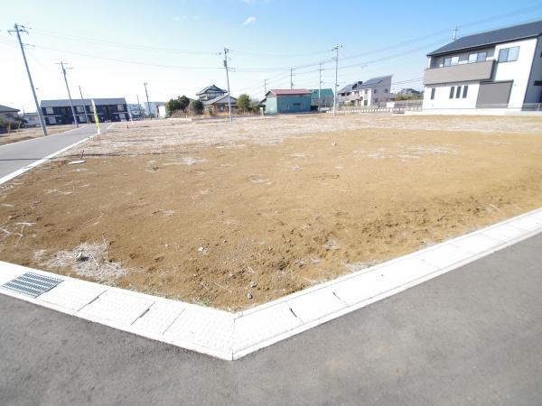 クレステージ八街　全３２区画・28号の分譲済街並み写真画像
