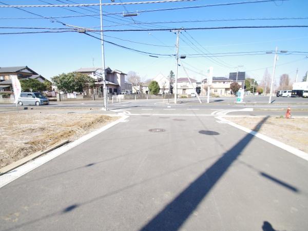 クレステージ八街　全３２区画・32号の前面道路含む現地写真画像