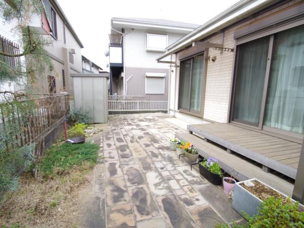 八街市　みどり台１丁目の庭画像