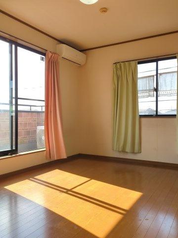 東金市　田間（とうがねし　たま）の洋室画像