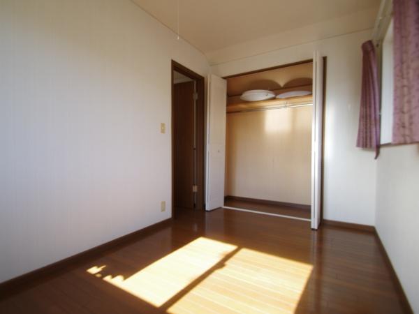 山武市　美杉野１丁目（さんむし　みすぎの）の洋室画像