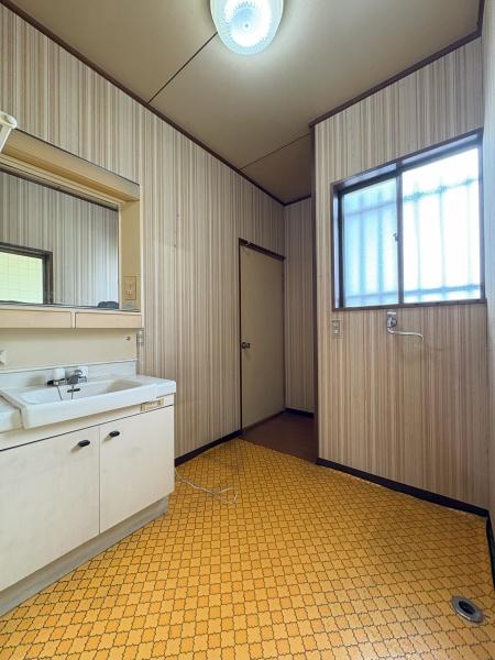 八街市　八街に（やちまたし　やちまた　に）の洗面台・洗面所画像