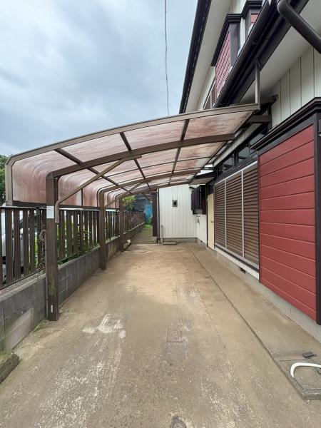八街市　八街に（やちまたし　やちまた　に）の駐車場画像