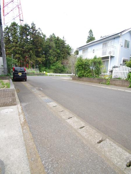 八街市　雁丸（やちまたし　がんまる）の前面道路含む現地写真画像