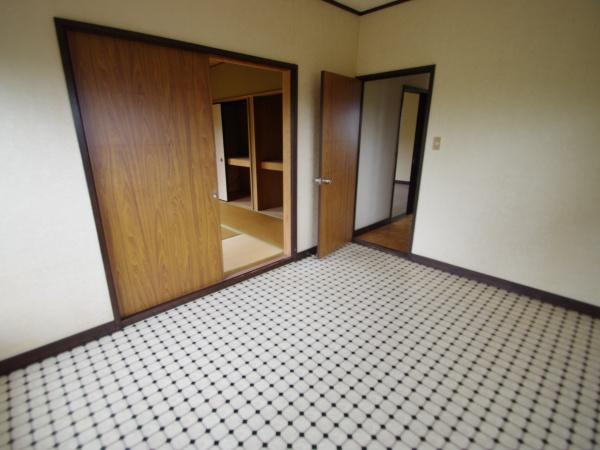 大網白里市 北飯塚の洋室画像