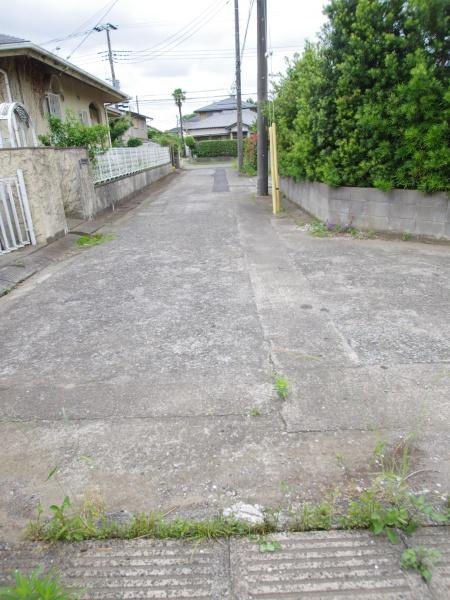 大網白里市 北飯塚の前面道路含む現地写真画像