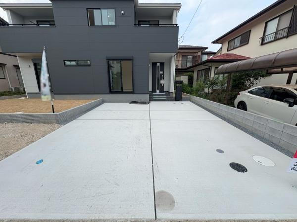 リーブルガーデンＳ　佐倉市宮前２丁目　全１棟・１号棟の駐車場画像