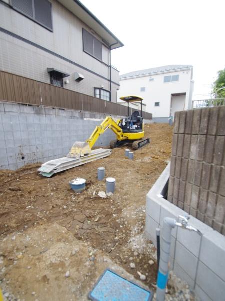 千葉市緑区あすみが丘１丁目　全３棟　１号棟の庭画像