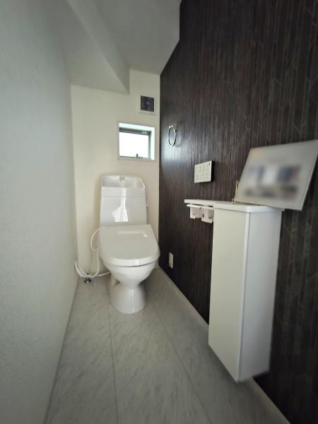 千葉市緑区あすみが丘１丁目　全３棟　３号棟のトイレ画像