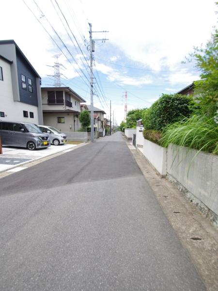 四街道市旭ケ丘１丁目の前面道路含む現地写真画像