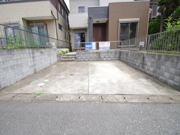 四街道市鹿渡の駐車場画像