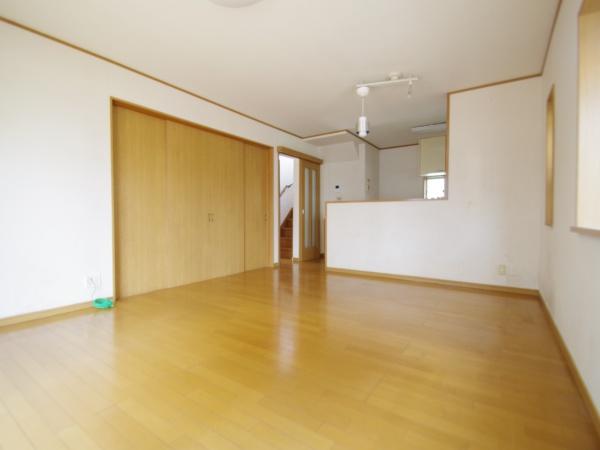 四街道市大日のリビング画像