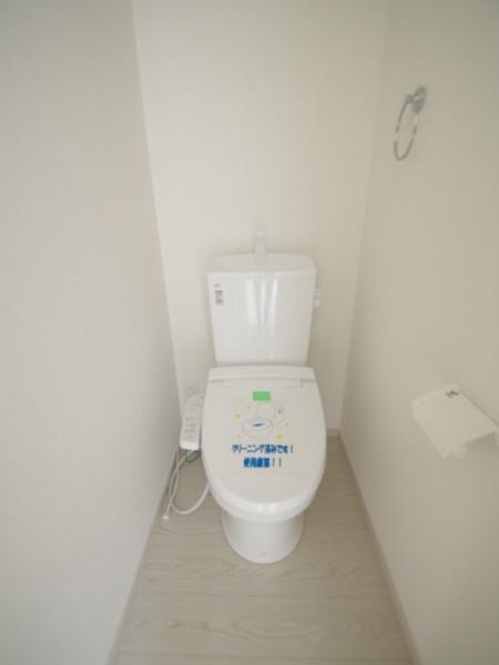 四街道市　大日　１５期　全４棟　１号棟のトイレ画像