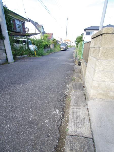 東金市　家徳の前面道路含む現地写真画像