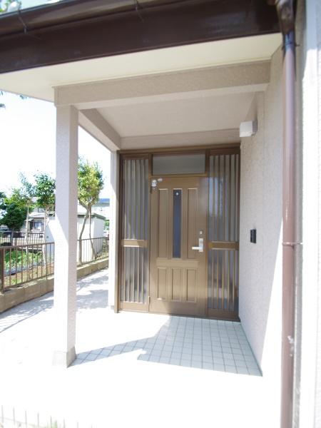 大網白里市　富田の玄関画像