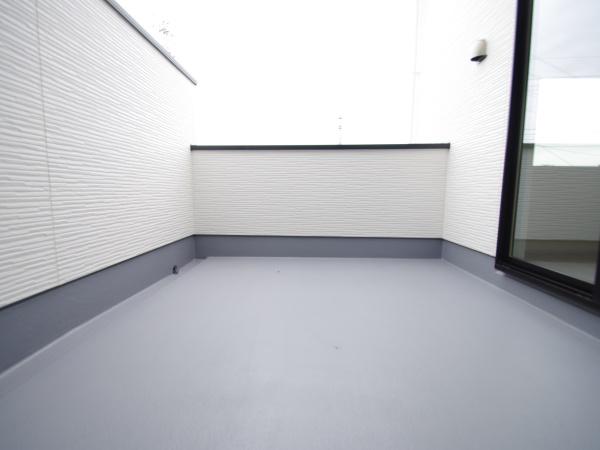 四街道市　旭ケ丘２丁目　８期全１棟１号棟のバルコニー画像