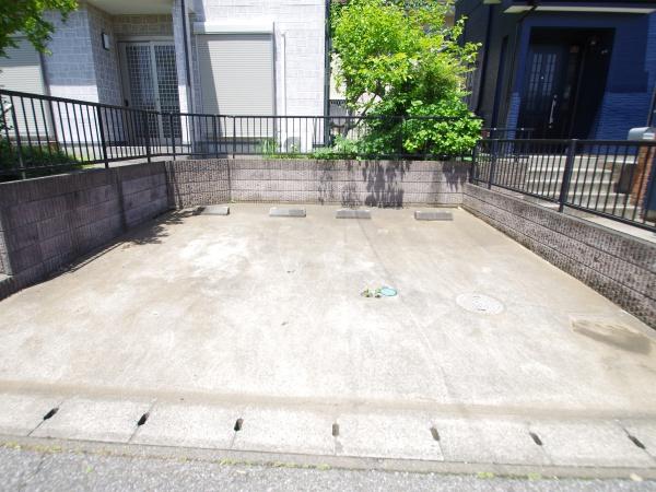 八街市　文違（やちまたし　ひじかい）の駐車場画像