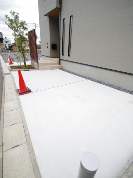 comZVillage東金市田間・全11区画・8号棟の駐車場画像