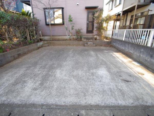八街市　文違（やちまたし　ひじかい）の駐車場画像