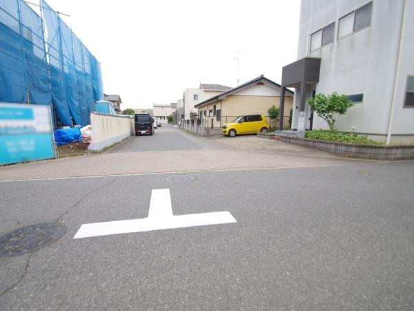 八街市　中央の前面道路含む現地写真画像