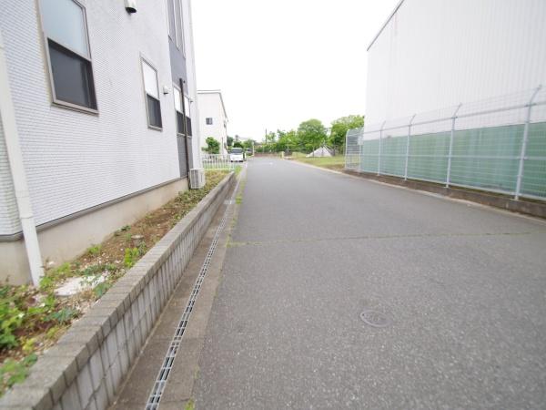 八街市　中央の前面道路含む現地写真画像