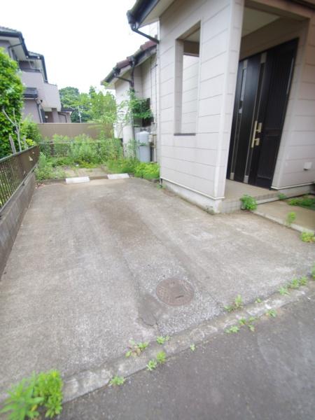 八街市　山田台の駐車場画像