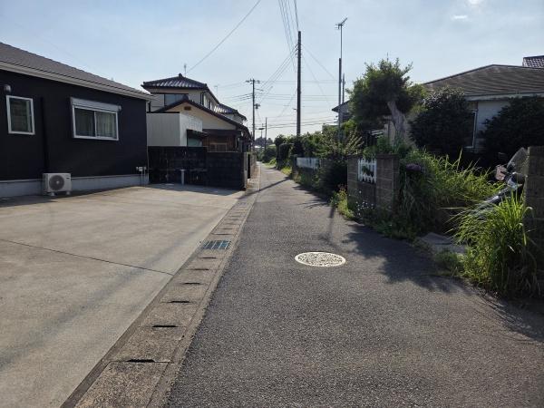 大網白里市　南横川の前面道路含む現地写真画像