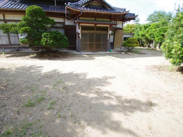 山武市松尾町借毛本郷の庭画像