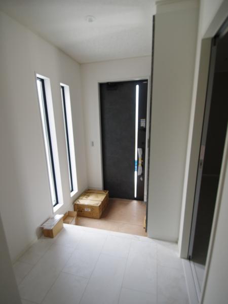 八街市　八街ほ　（八街Ｔ６）の玄関画像