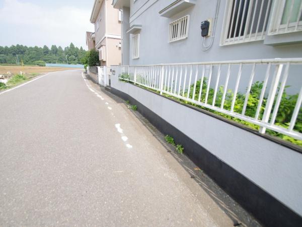 山武市　日向台（さんむし　ひゅうがだい）の前面道路含む現地写真画像