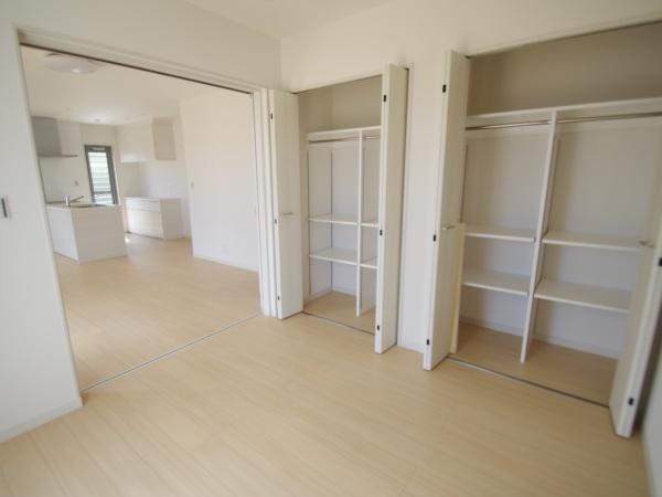 新築戸建八街市　八街ほ（やちまたし　やちまたほ）の洋室画像