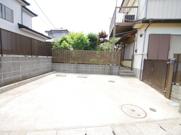 八街市　八街に（やちまたし　やちまた　に）の駐車場画像