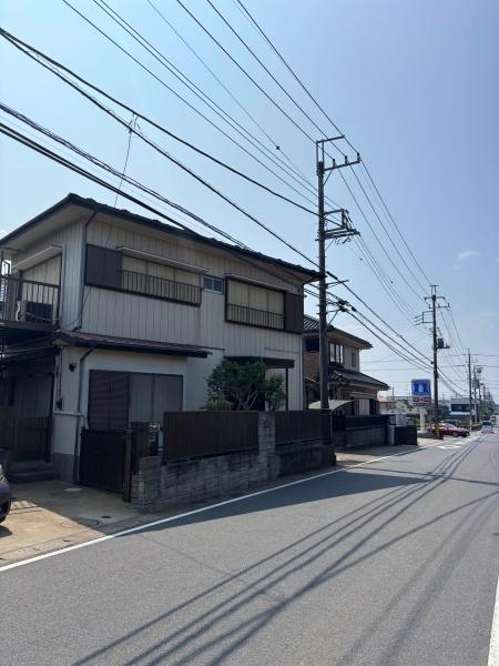 八街市　八街に（やちまたし　やちまた　に）の前面道路含む現地写真画像
