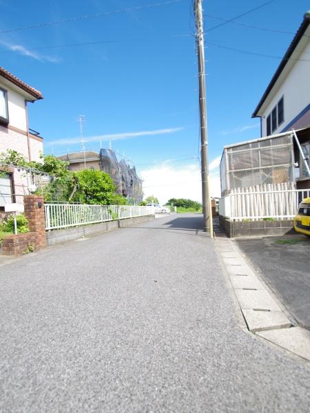 東金市　求名（とうがねし　ぐみょう）の前面道路含む現地写真画像