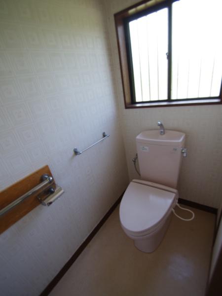 大網白里市　金谷郷（おおあみしらさとし　かなやごう）のトイレ画像